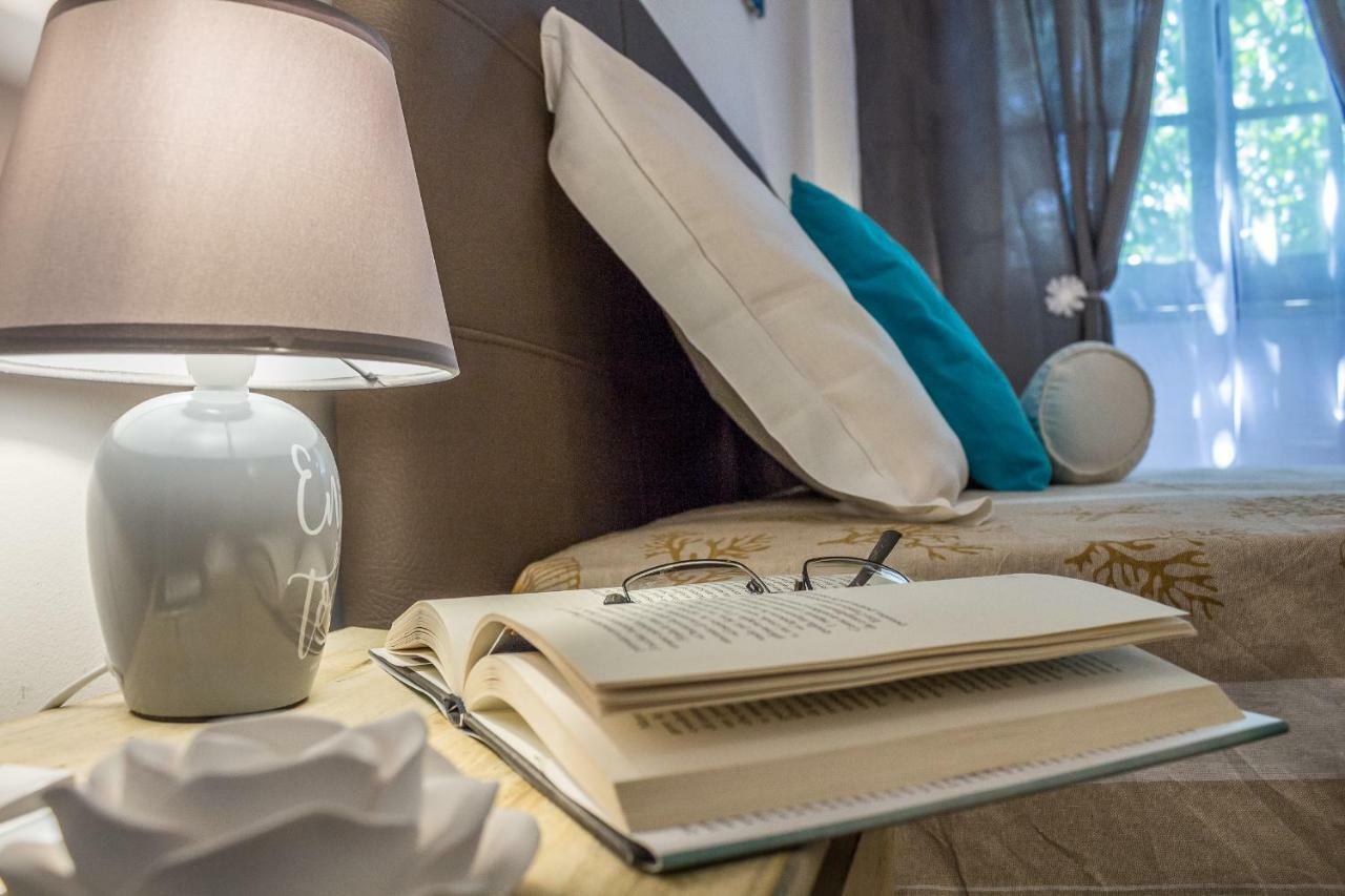 Maricciolu Suites And Apartments Olbia Ngoại thất bức ảnh