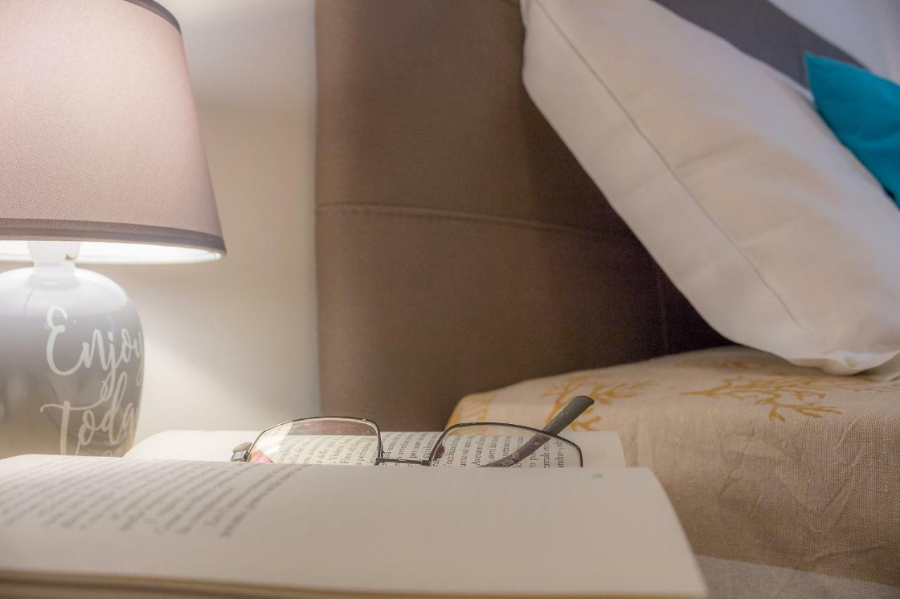Maricciolu Suites And Apartments Olbia Ngoại thất bức ảnh