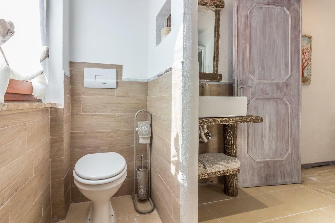 Maricciolu Suites And Apartments Olbia Ngoại thất bức ảnh